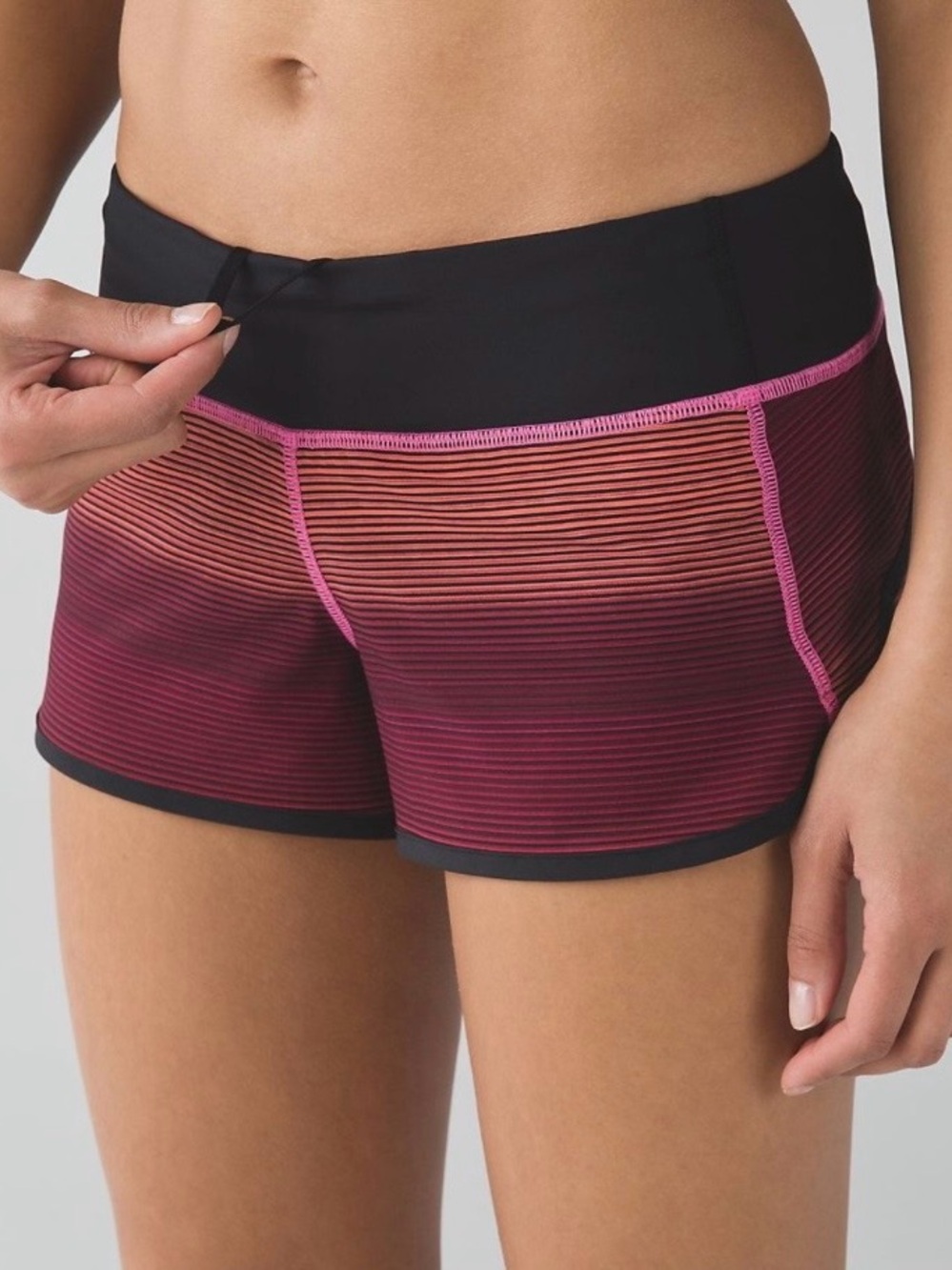 lululemon speed short size 2 simply radiant pink paradise black